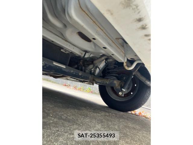 Daihatsu ESSE 2006-01 8129956-19