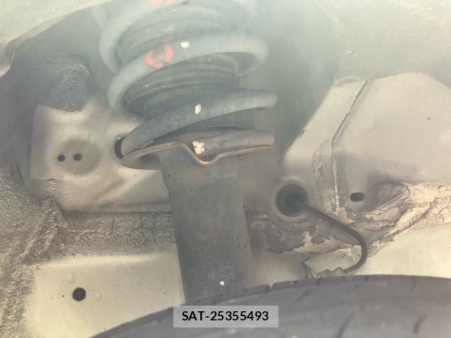 Daihatsu ESSE 2006-01 8129956-5