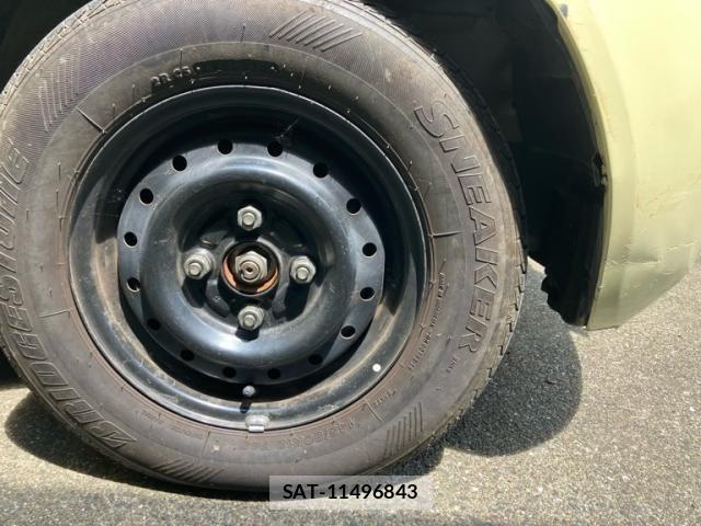 Daihatsu ESSE 2009-08 8524794-4