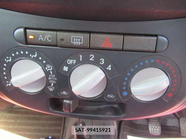 Daihatsu ESSE 2009-09 8561820-19