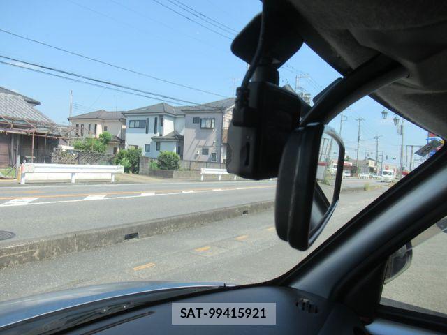 Daihatsu ESSE 2009-09 8561820-22