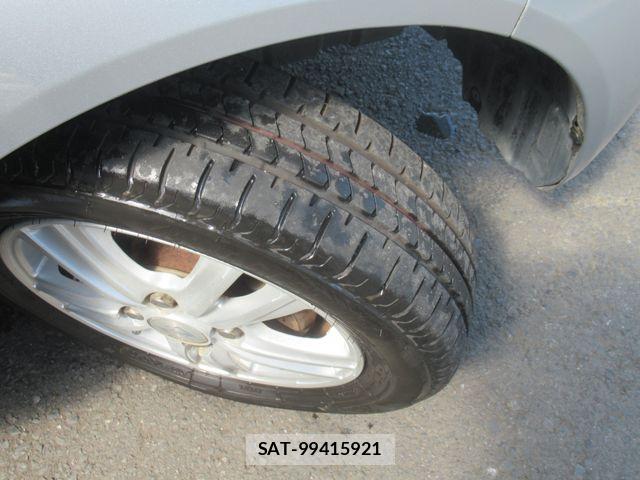 Daihatsu ESSE 2009-09 8561820-25