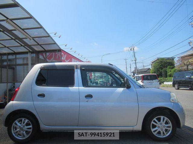 Daihatsu ESSE 2009-09 8561820-3