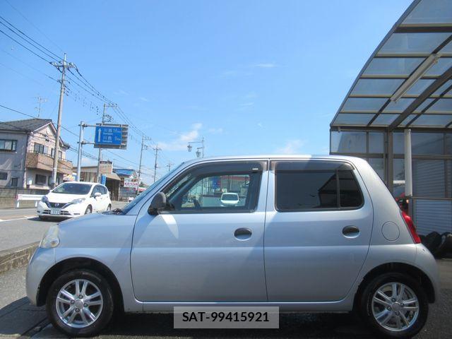 Daihatsu ESSE 2009-09 8561820-4