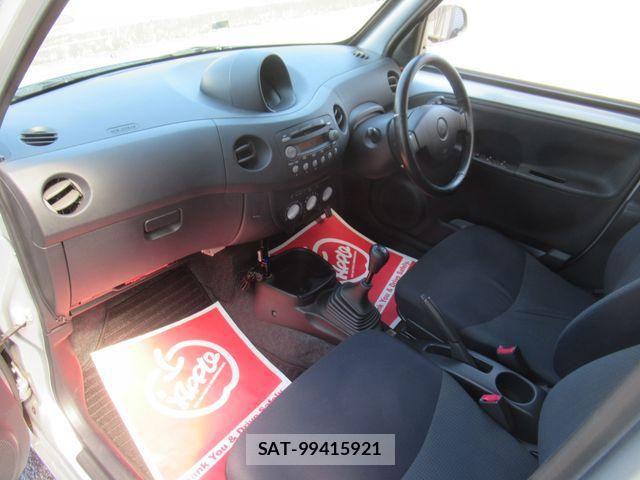 Daihatsu ESSE 2009-09 8561820-8