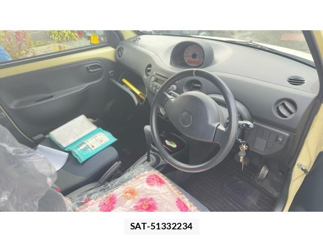 Daihatsu ESSE 2010-09 8561821-9
