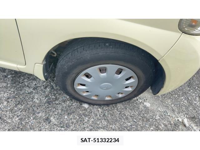 Daihatsu ESSE 2010-09 8561821-2