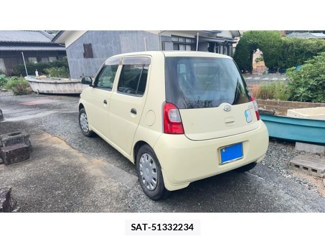Daihatsu ESSE 2010-09 8561821-4