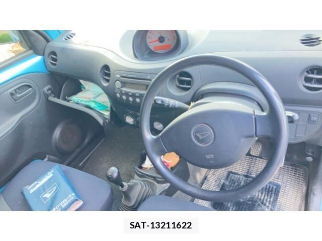 Daihatsu ESSE 2009-10 8626670-19