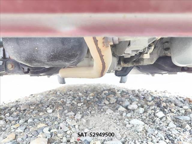Daihatsu ESSE 2009-07 5867330-18