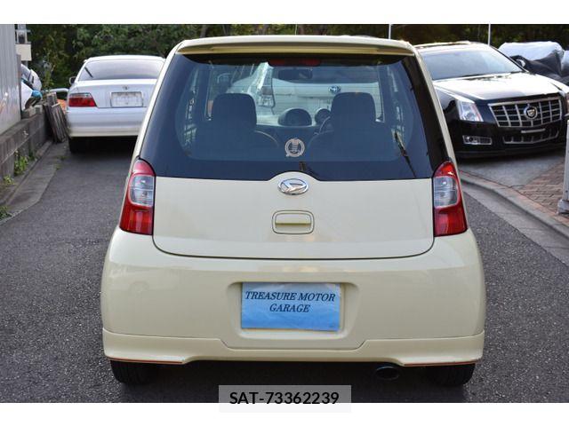 Daihatsu ESSE 2009-09 7218180-9