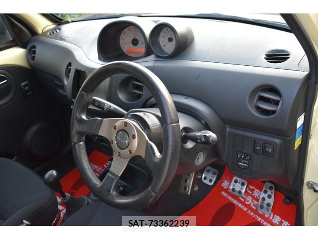 Daihatsu ESSE 2009-09 7218180-10