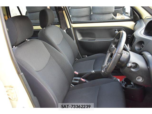 Daihatsu ESSE 2009-09 7218180-12
