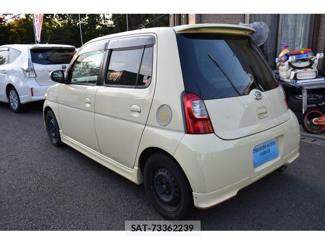 Daihatsu ESSE 2009-09 7218180-5