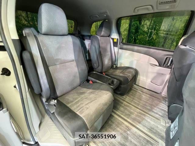 Toyota ESTIMA 2007-03 704147-9