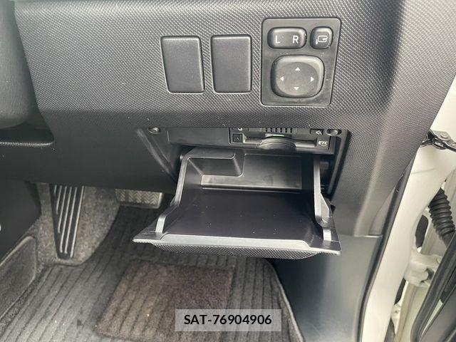 Toyota ESTIMA 2016-09 901372-17
