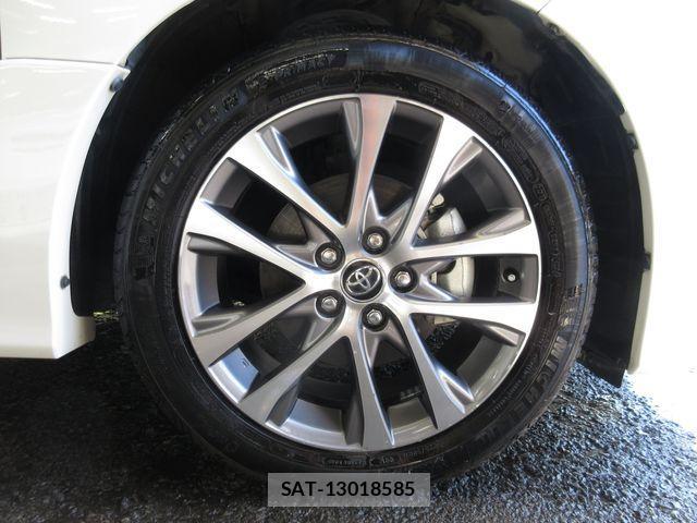Toyota ESTIMA 2017-06 1172885-4