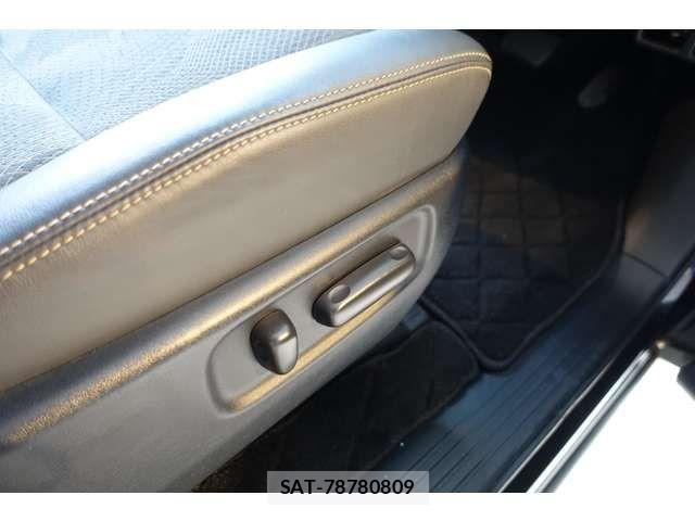Toyota ESTIMA 2017-03 3668564-14