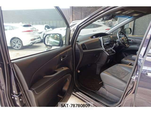 Toyota ESTIMA 2017-03 3668564-17