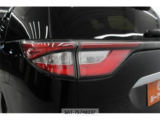 Toyota ESTIMA 2017-03 3668584-21