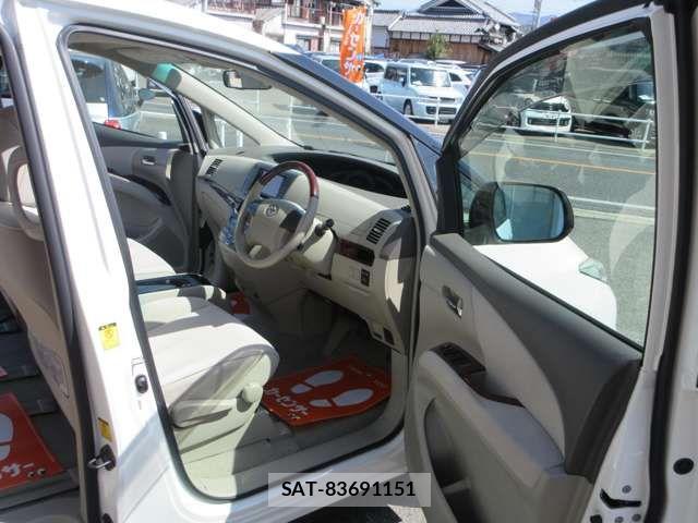 Toyota ESTIMA 2010-03 5867356-10