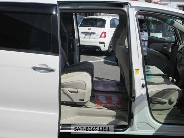 Toyota ESTIMA 2010-03 5867356-7