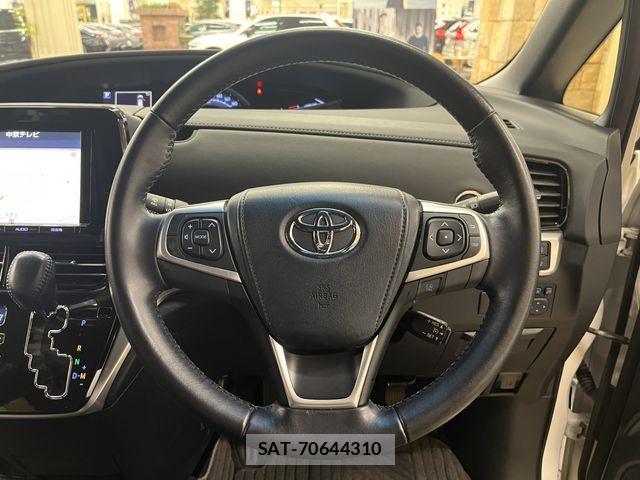 Toyota ESTIMA 2016-09 5867332-7
