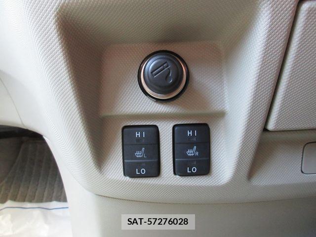 Toyota ESTIMA 2011-12 6243884-20