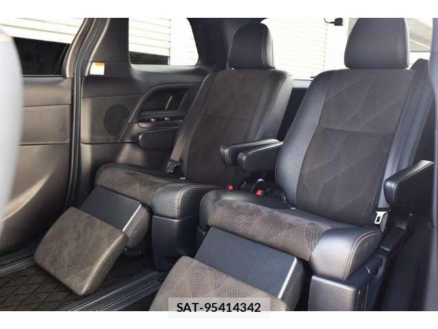 Toyota ESTIMA 2017-07 7218216-21