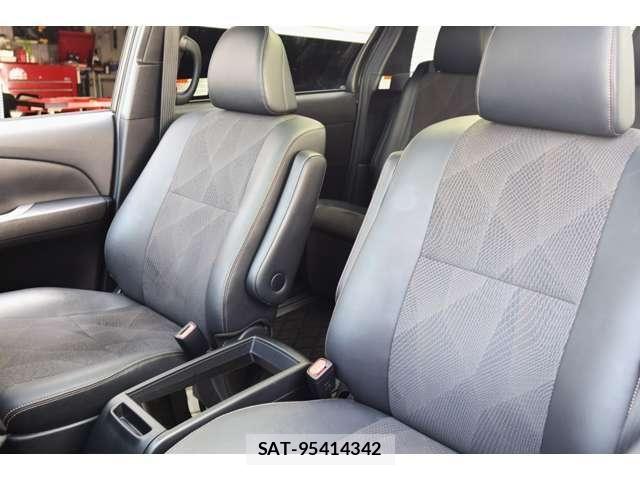 Toyota ESTIMA 2017-07 7218216-7