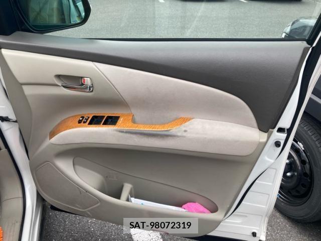 Toyota ESTIMA 2009-09 7218194-12