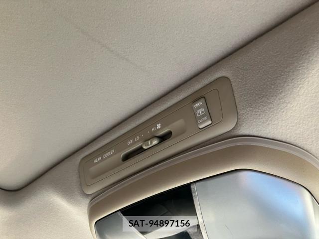 Toyota ESTIMA 2009-11 7357676-16