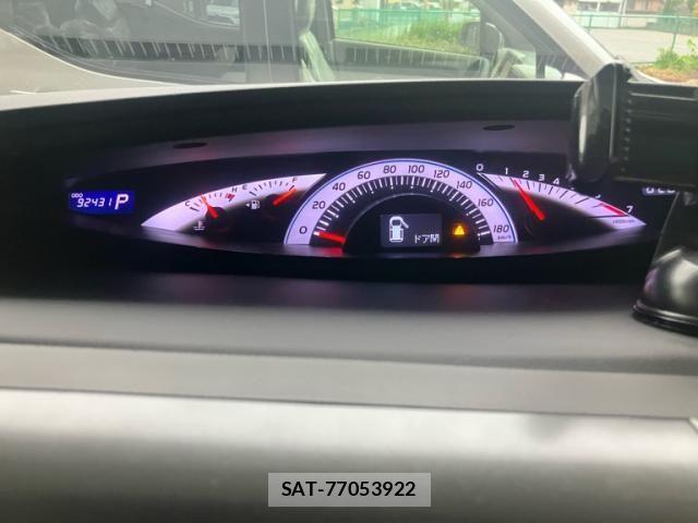 Toyota ESTIMA 2011-08 7357673-19