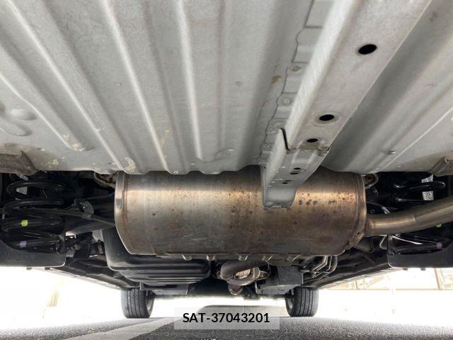 Toyota ESTIMA 2017-06 7392086-18