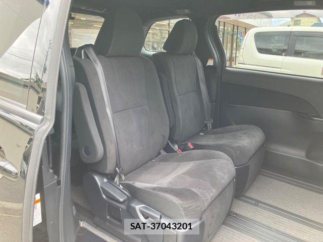 Toyota ESTIMA 2017-06 7392086-8