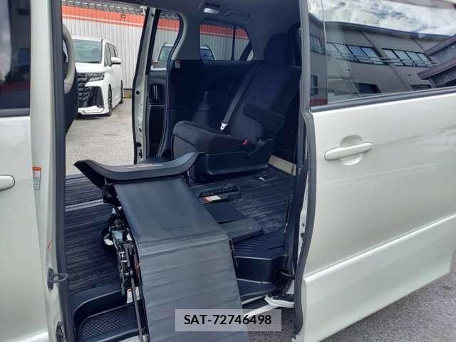Toyota ESTIMA 2015-09 7454174-18