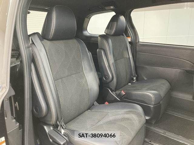Toyota ESTIMA 2017-07 7500482-5