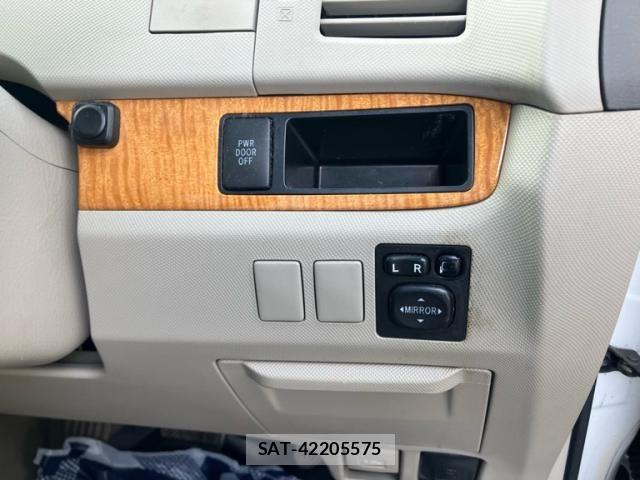 Toyota ESTIMA 2011-11 7616446-11