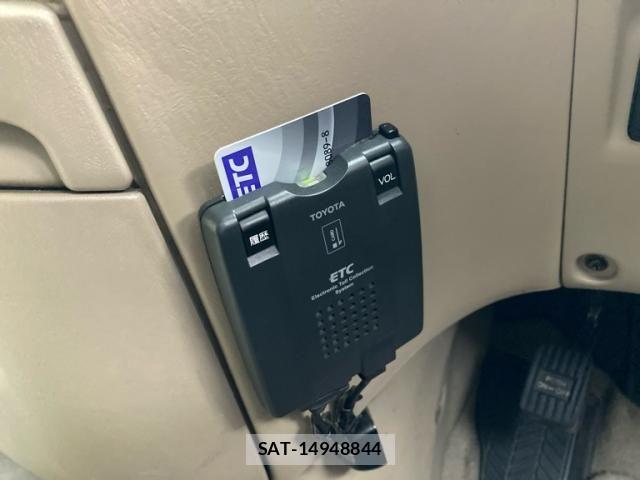Toyota ESTIMA 2004-07 7784723-16