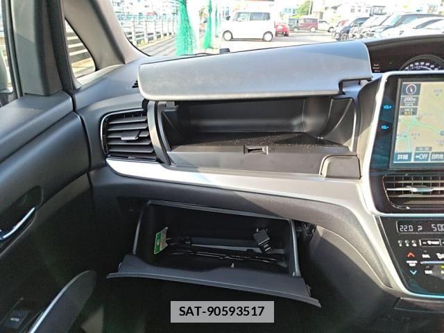 Toyota ESTIMA 2017-07 7784745-18