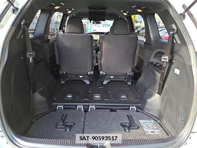 Toyota ESTIMA 2017-07 7784745-26