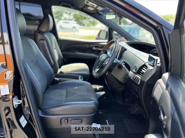 Toyota ESTIMA 2017-04 7876339-15