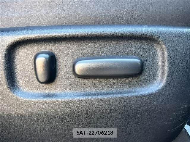 Toyota ESTIMA 2017-04 7876339-24