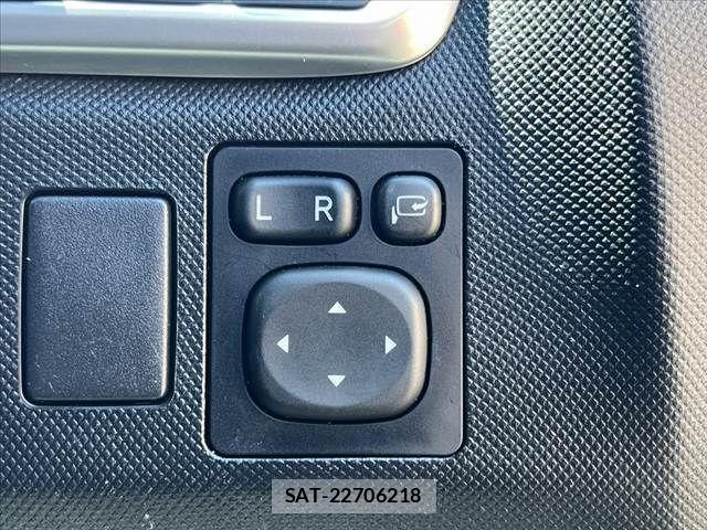 Toyota ESTIMA 2017-04 7876339-26