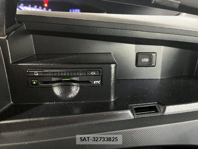 Toyota ESTIMA 2014-11 8073689-15