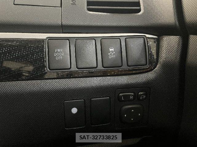 Toyota ESTIMA 2014-11 8073689-22