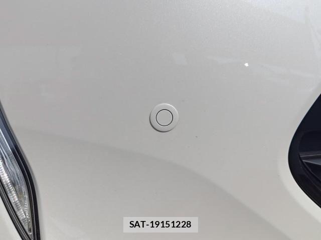 Toyota ESTIMA 2017-02 8099047-9