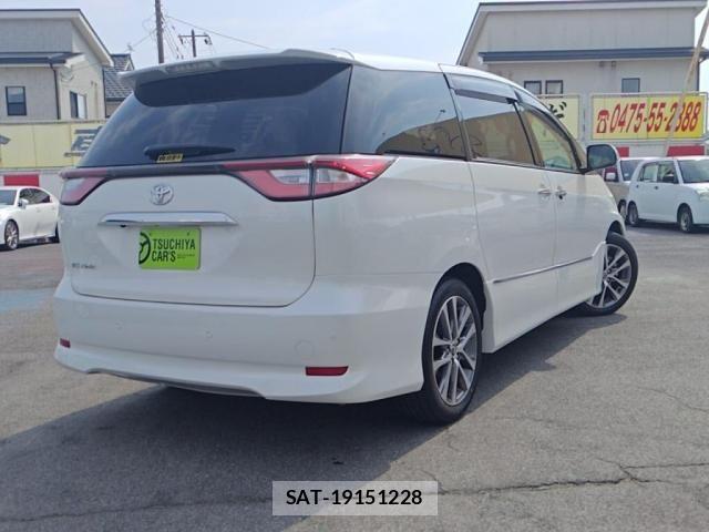 Toyota ESTIMA 2017-02 8099047-1