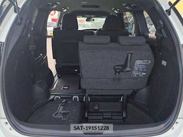 Toyota ESTIMA 2017-02 8099047-25