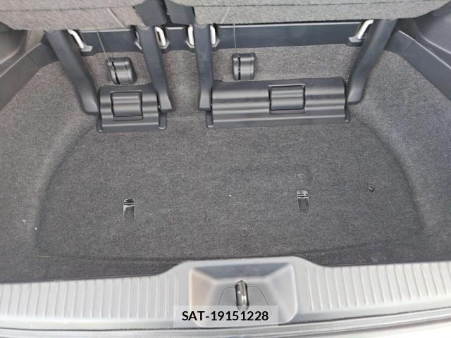 Toyota ESTIMA 2017-02 8099047-27